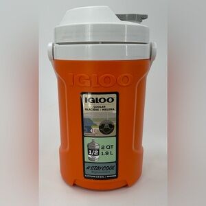 Igloo‎ Latitude Beverage Cooler 1/2 Gal Orange Insulated Sports Fence Hook NWT